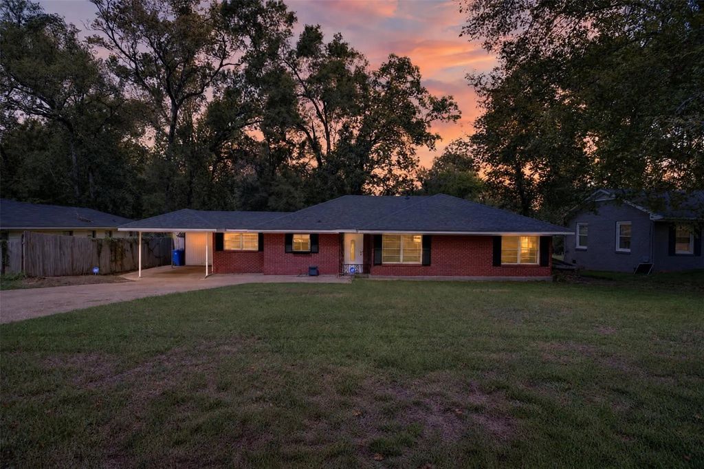 934 Poleman Road, Shreveport