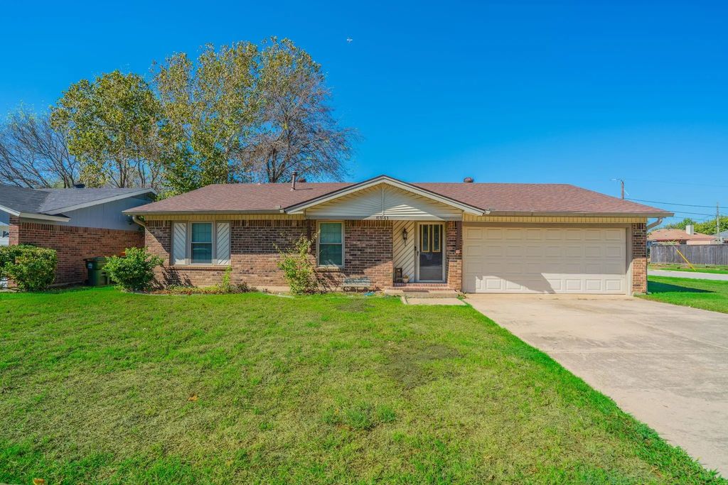 6941 Bennington Drive, Watauga