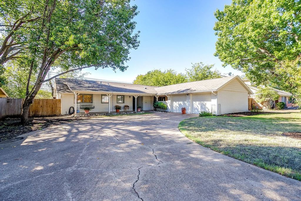 4621 Fawn Drive, Fort Worth