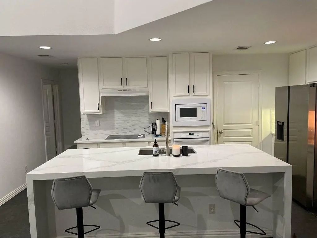 8686 Coppertowne Lane, Dallas