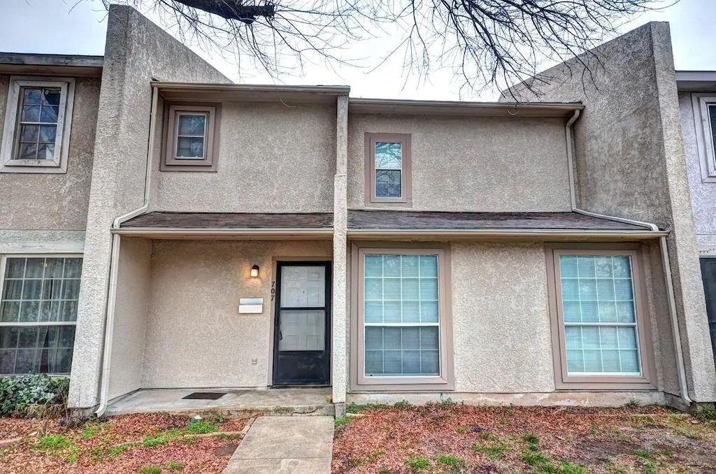 707 E Shady Grove Road, Irving