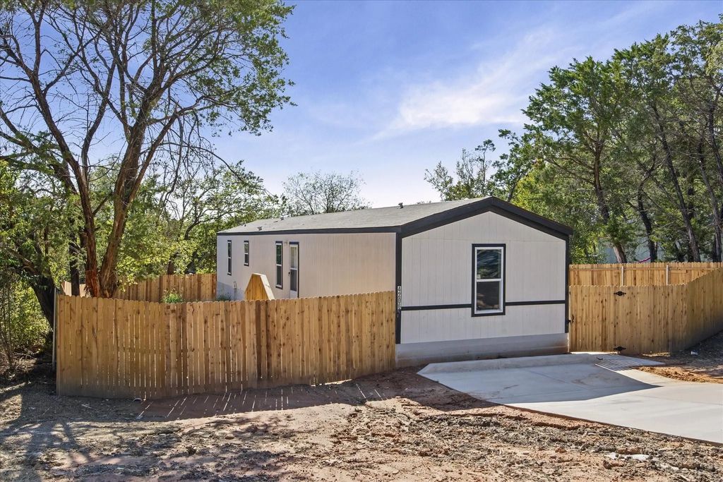 4206 Cortez Court, Granbury