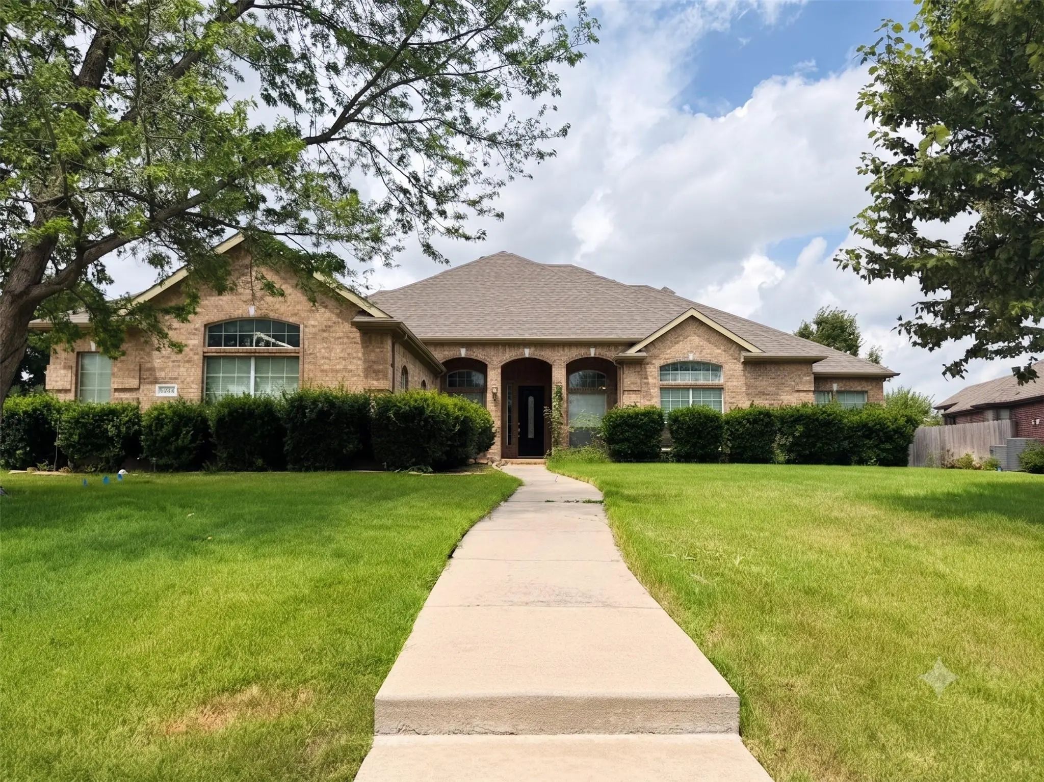 Photo of Listing #21404936