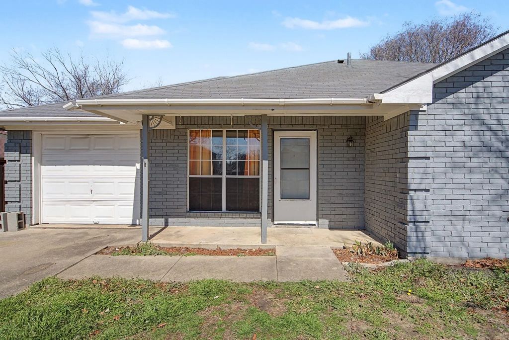 114 Prairie Creek Circle, Princeton