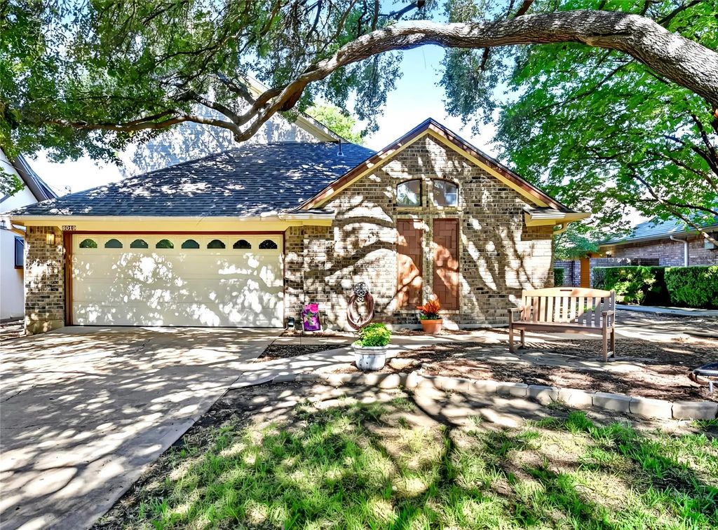 8019 Eagle Trail, Dallas