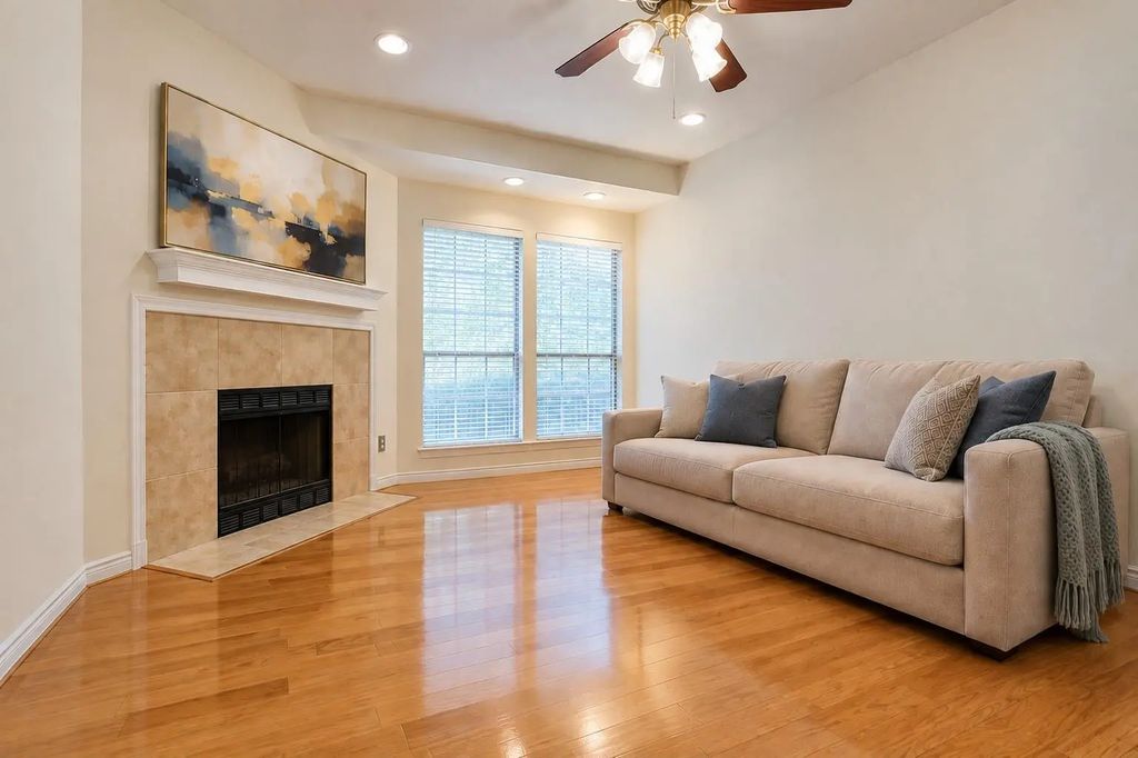 5100 Verde Valley Lane 280, Dallas