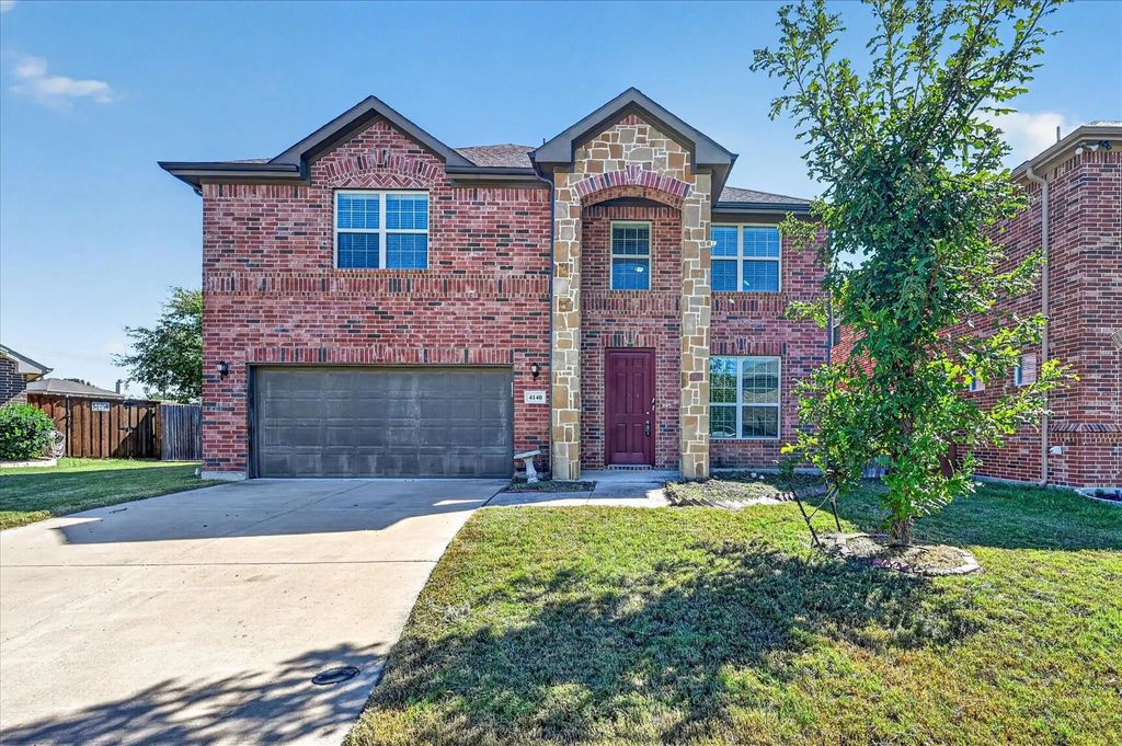 4140 Glen Abbey Drive, Fort Worth