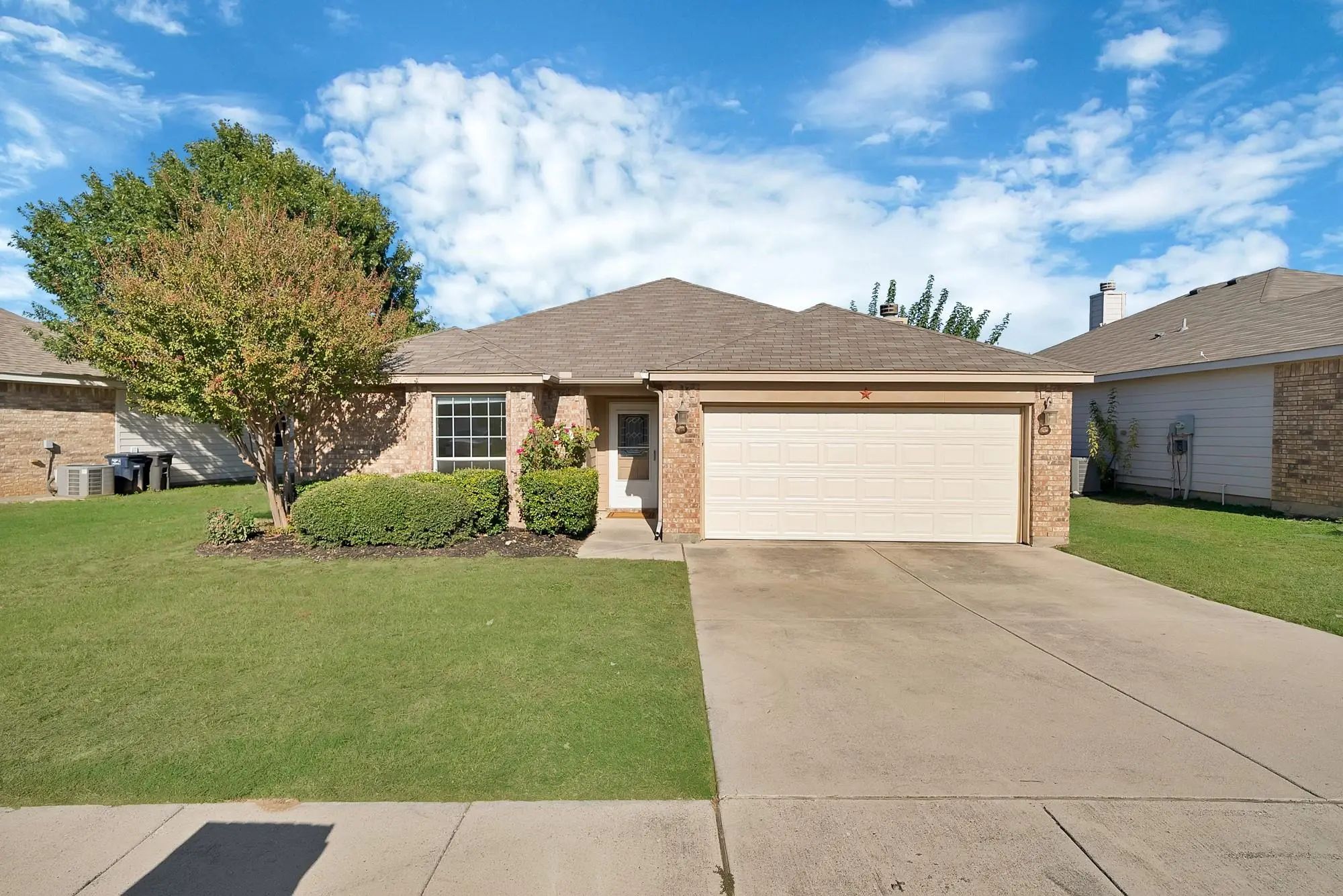 Photo of Listing #21405226