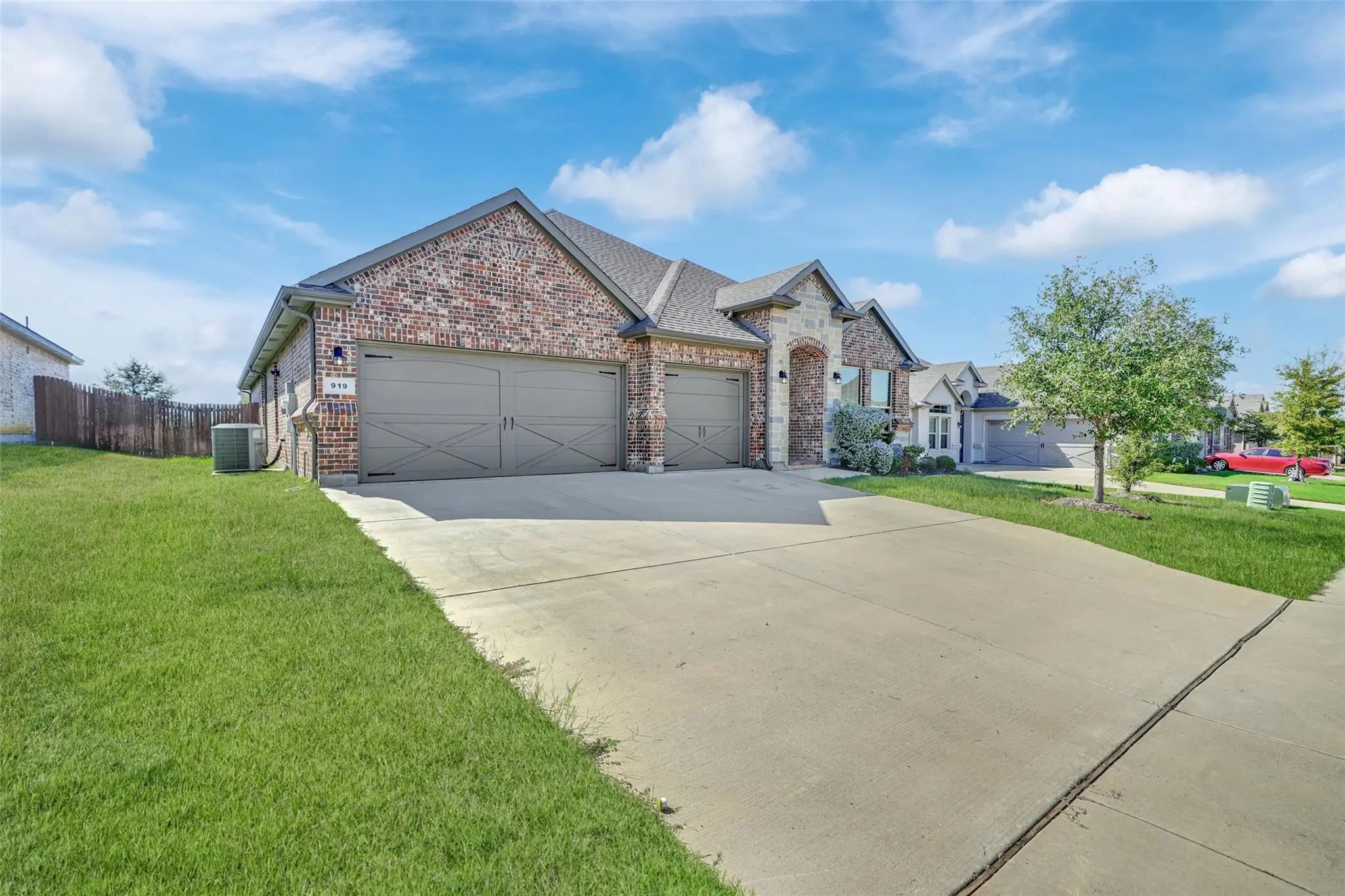 Photo of Listing #21405367