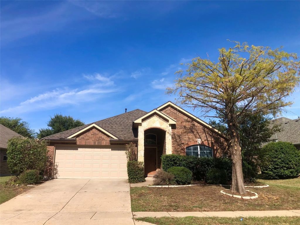 1710 Castle Creek Drive, Little Elm