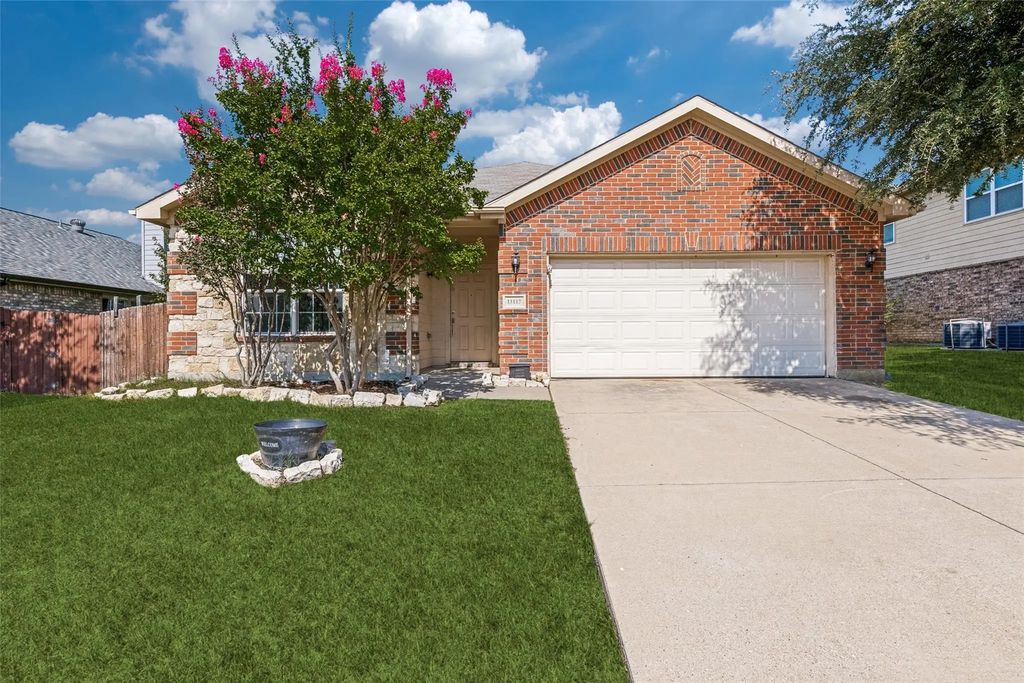 11117 Kenny Drive, Fort Worth
