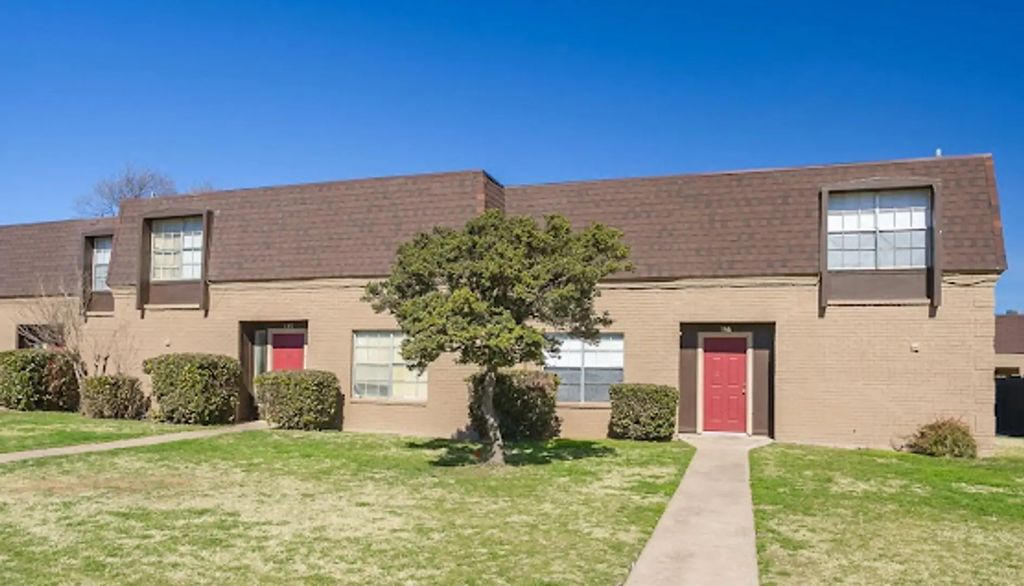 2400 Buffalo Gap Road 105, Abilene
