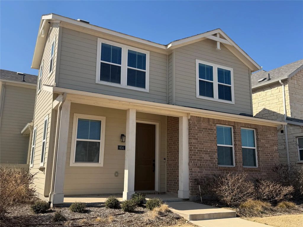 604 Vine Street 144, Argyle