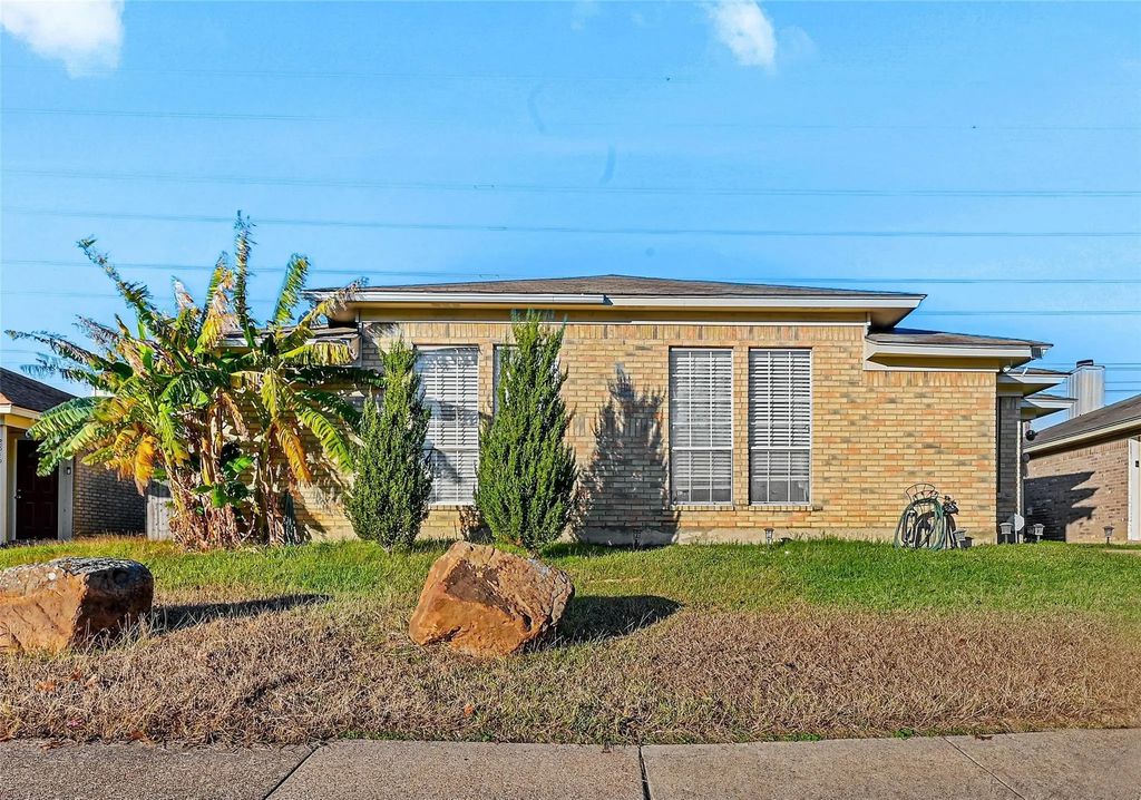 2814 Sherry Street, Arlington