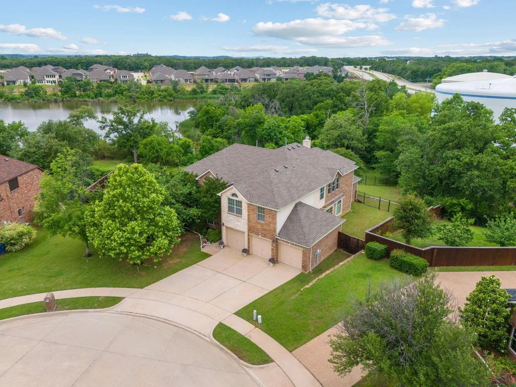 2703 Pottery Trail, Corinth