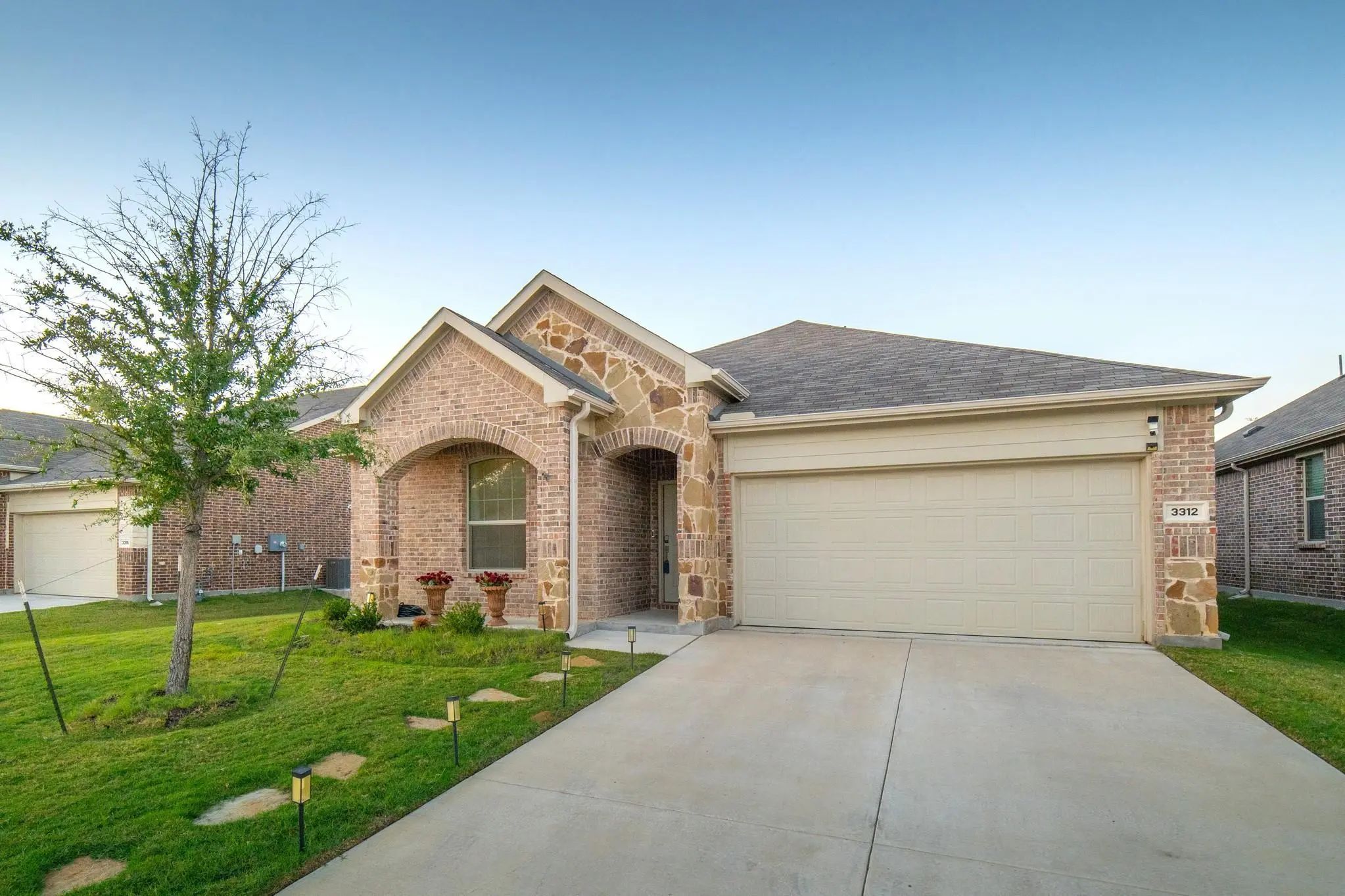 Photo of Listing #21405816
