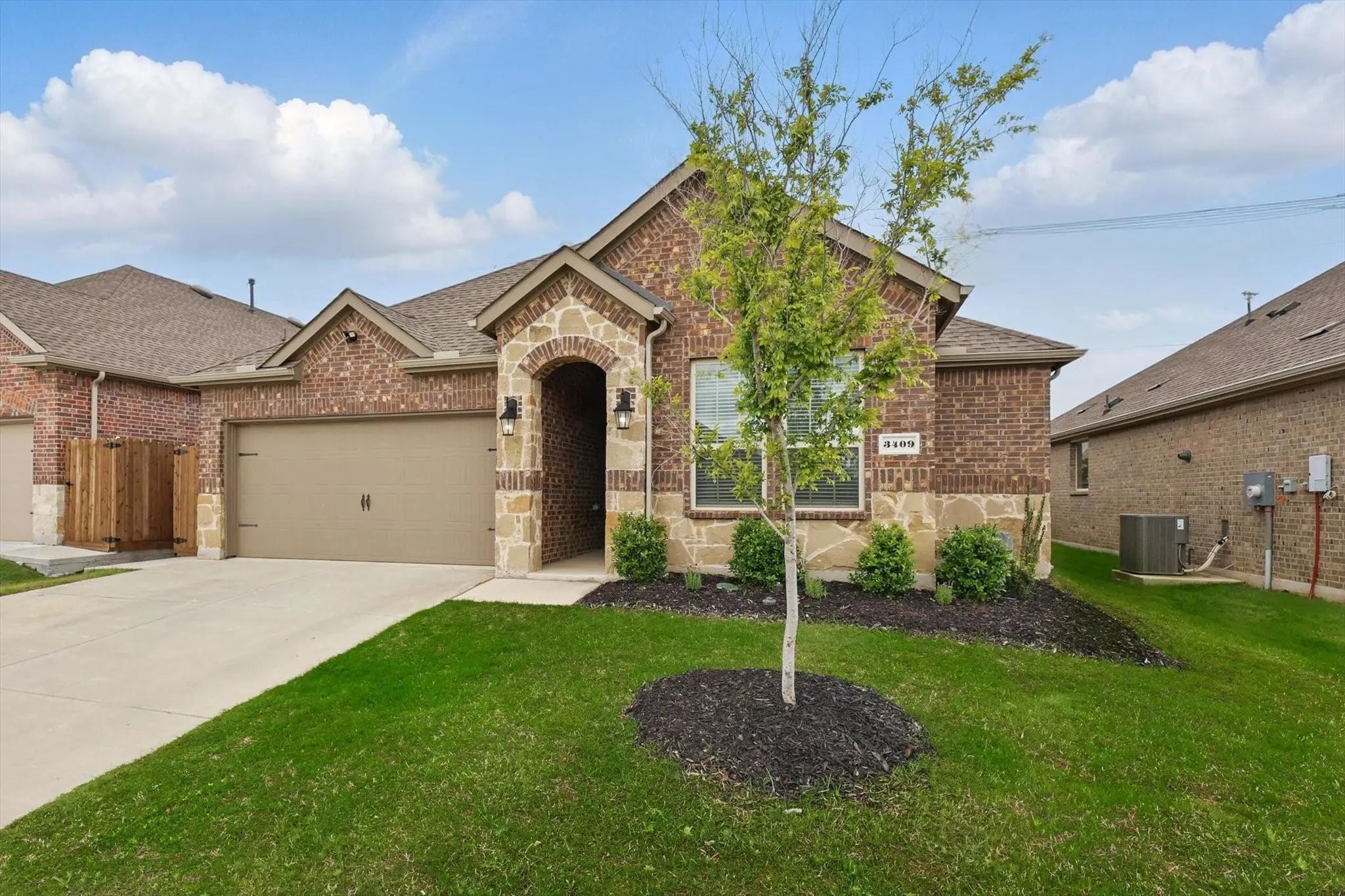 Photo of Listing #21405863