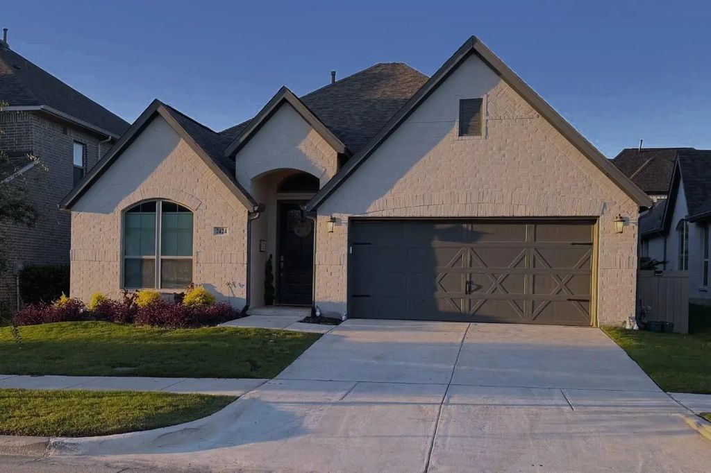 2424 Cobbler Street, Northlake