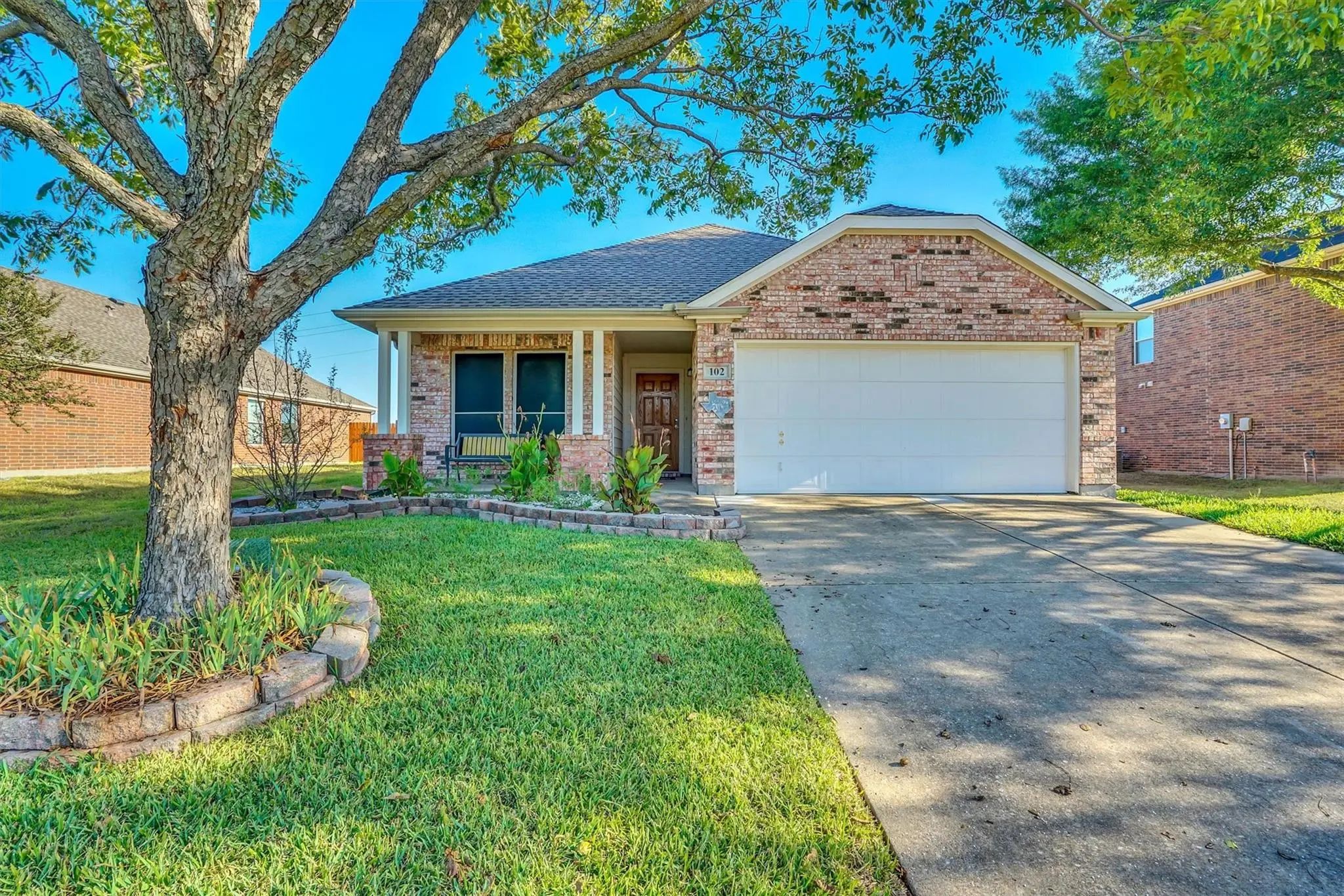Photo of Listing #21405953