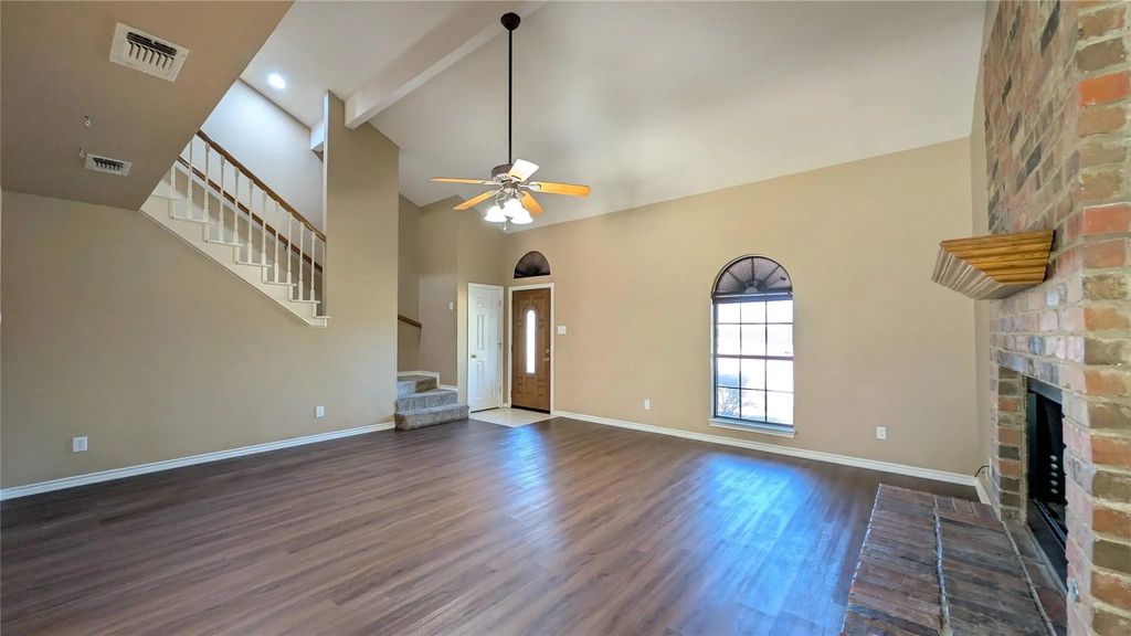 1007 Treys Court, Sanger