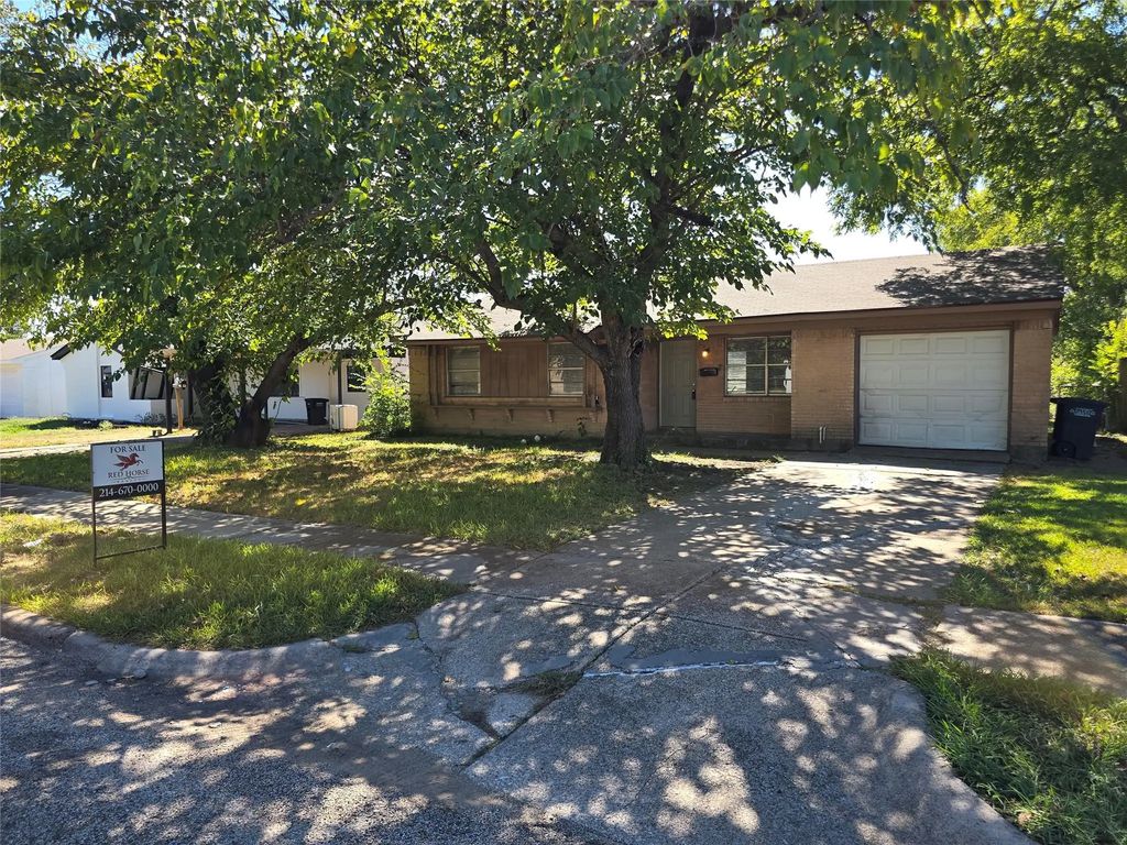 3609 Edgebrook Drive, Mesquite