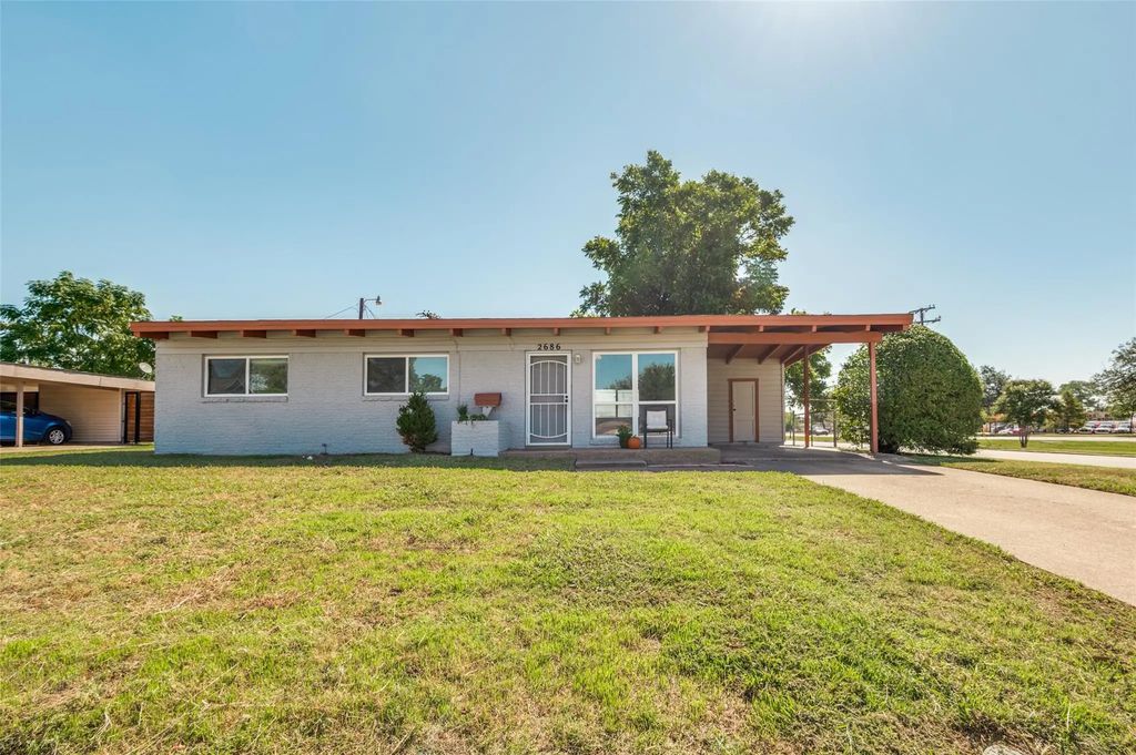 2686 Roger Williams Drive, Irving