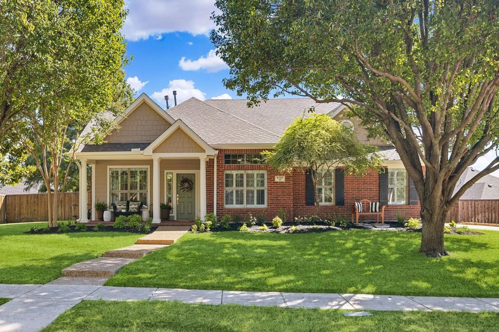 630 Candlewood Trail, Murphy