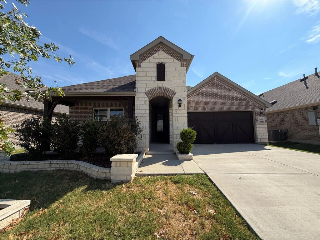 3412 Lillian Court, Celina