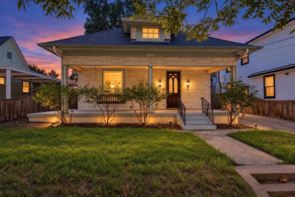 820 W Eigth Street, Dallas
