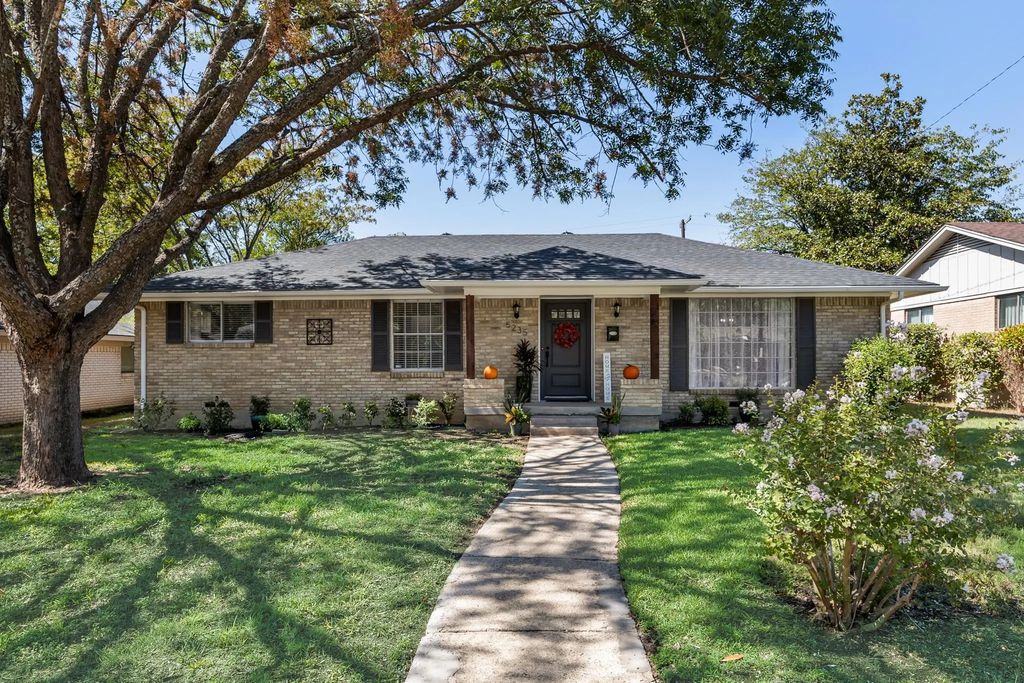 5235 Dazzle Drive, Dallas