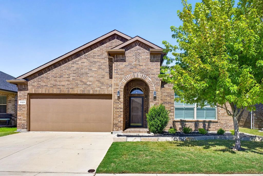 1121 Lakin Road, Fort Worth