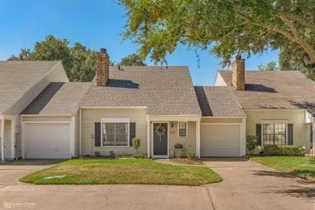 38 Chimney Stone Way, Shreveport