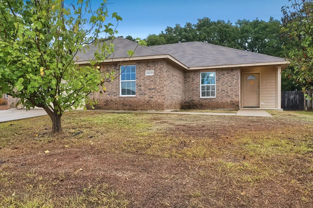 15639 Danson Drive, Dallas