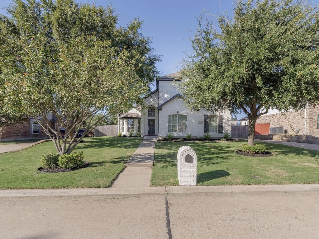 2807 Saint Maria Drive, Mansfield
