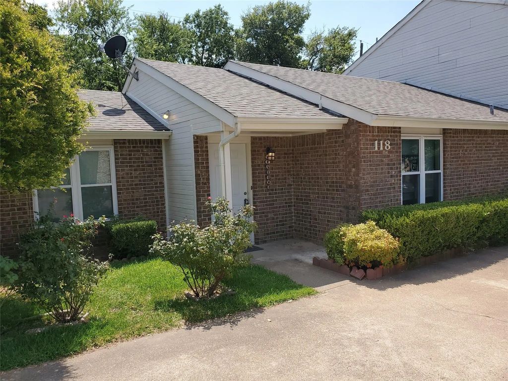 118 Country Bend Drive, Duncanville