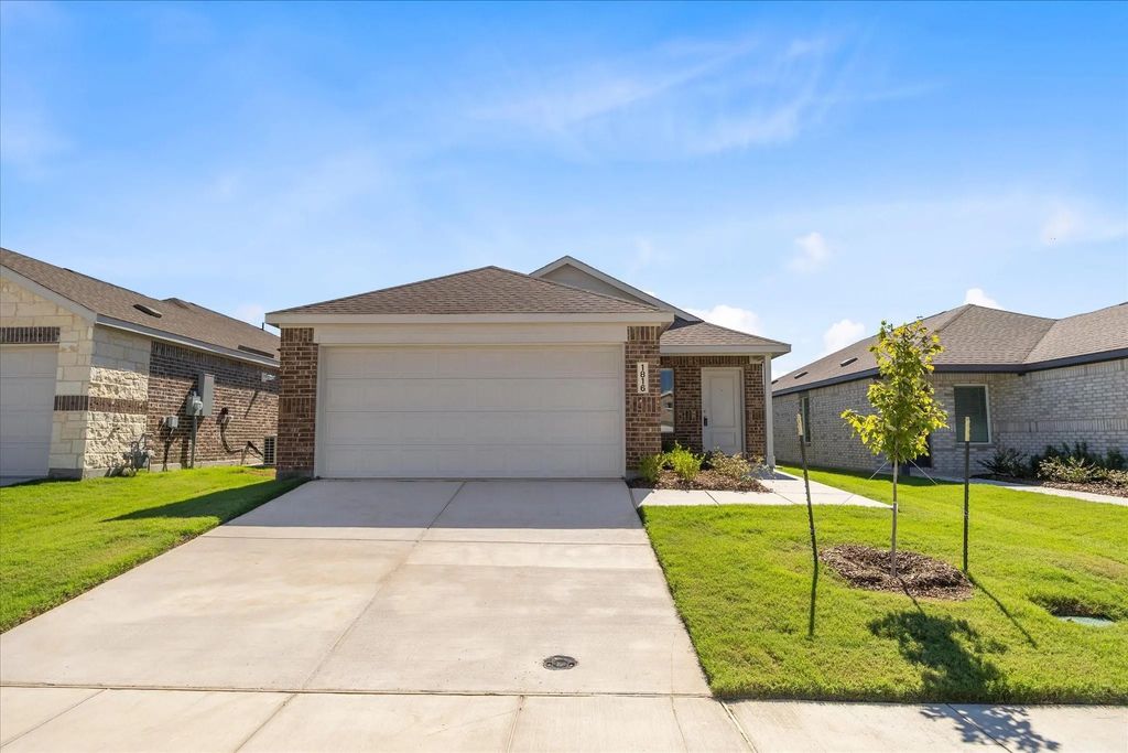 1816 Sanderling Street, Forney