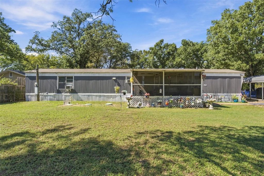 365 Beaver Lane, Waco