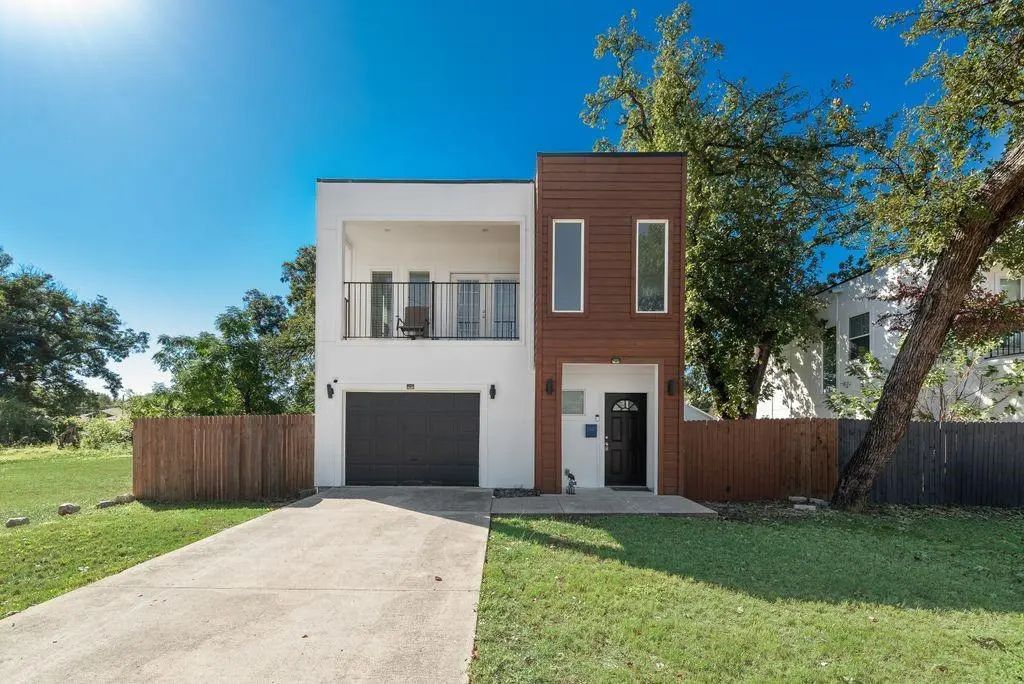 3634 Bickers Street, Dallas
