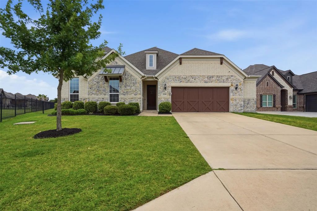 12140 Indian Creek Drive, Fort Worth