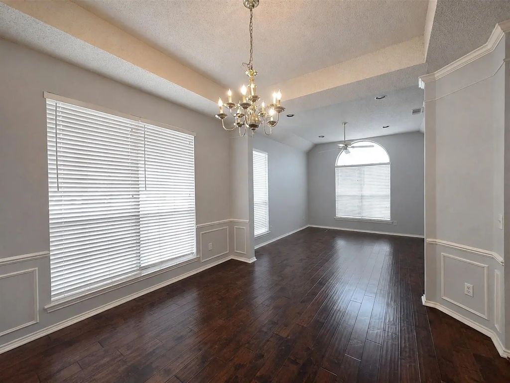 10512 Napa Valley Drive, Frisco