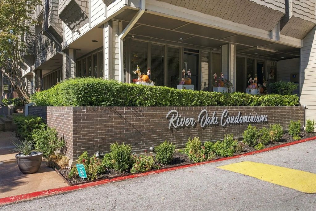 4845 Cedar Springs Road 363, Dallas