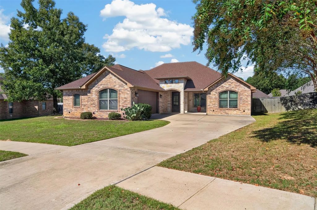 4008 Chapel Ridge, Tyler