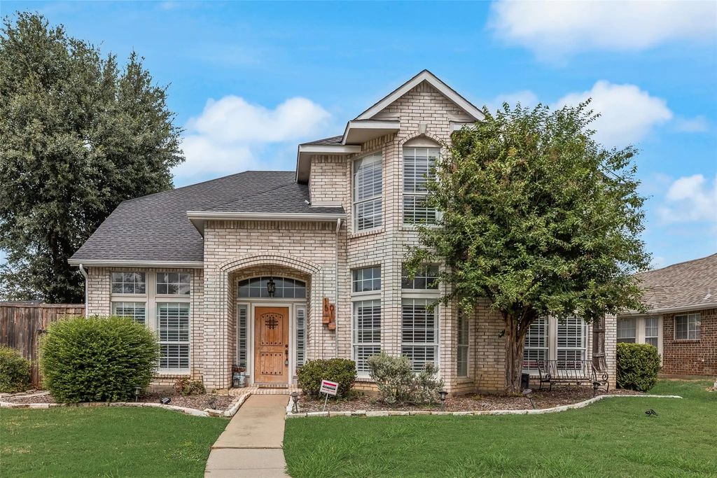 1501 Mission Ridge Trail, Carrollton