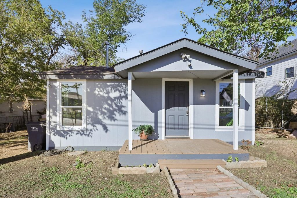 1724 Lloyd Avenue, Fort Worth