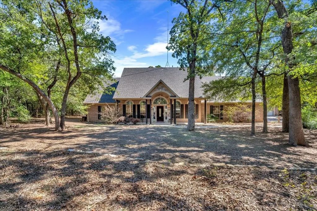 9645 Oak Meadow Lane, Pilot Point