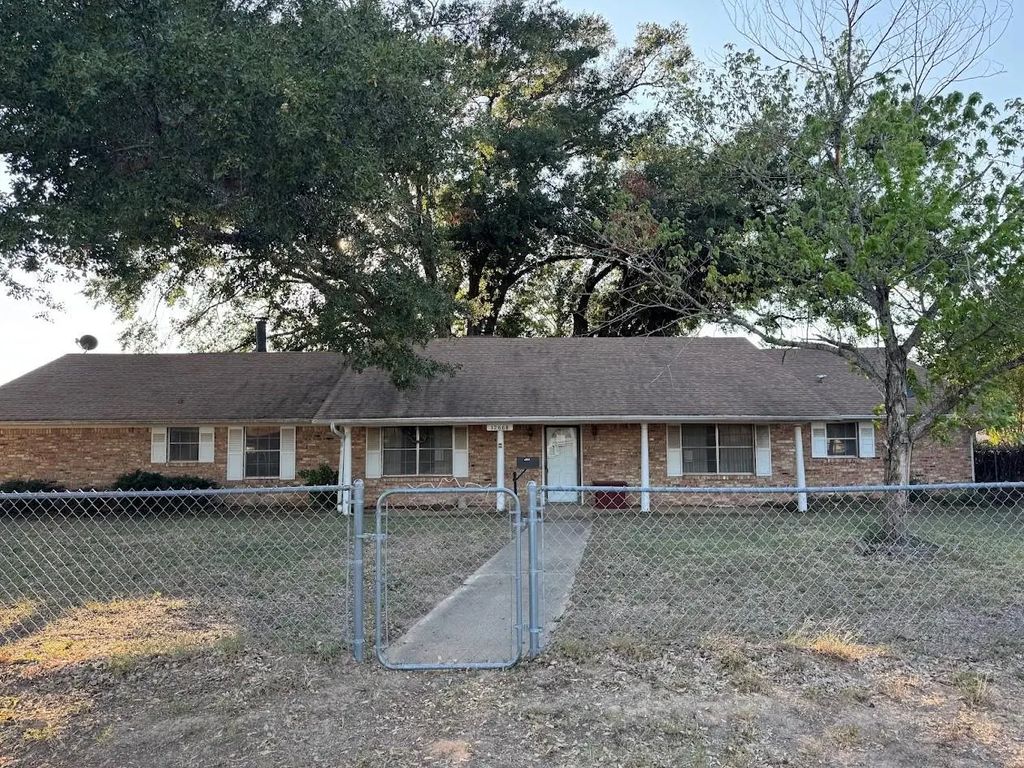 12668 County Road 1139, Tyler