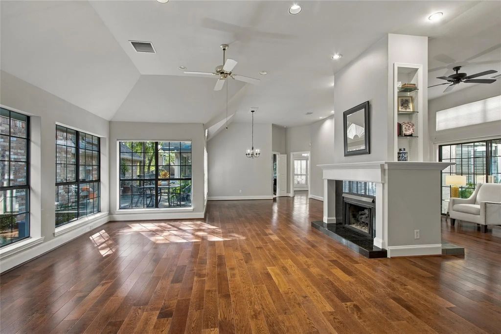 2614 Rockport Circle, Garland