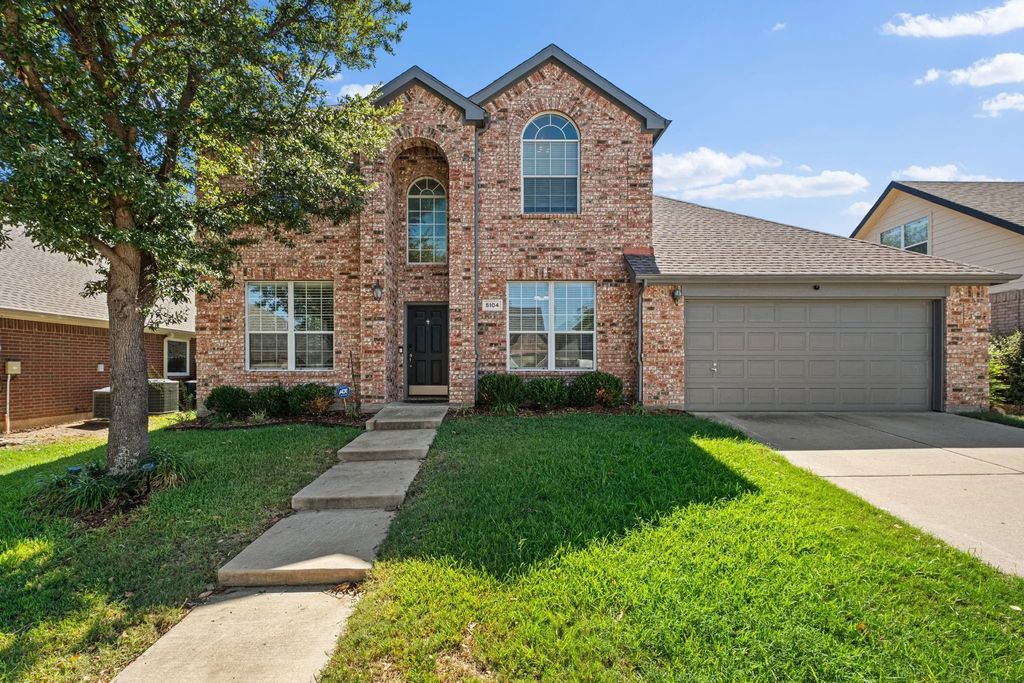 5104 Postwood Drive, Fort Worth