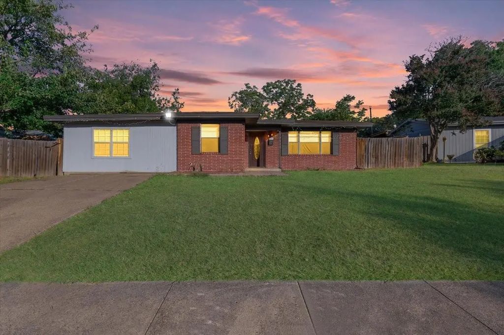 13521 Flagstone Lane, Dallas