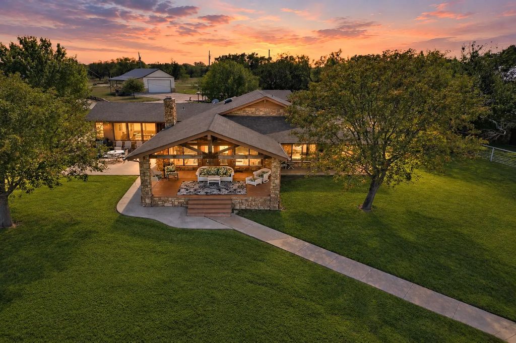 1004 Standing Cypress, Possum Kingdom Lake